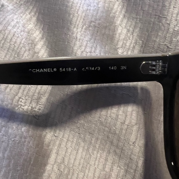 Chanel sunglasses - Picture 8 of 8